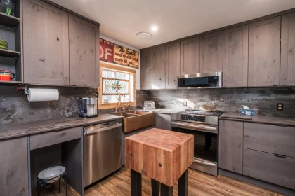 Pantry Photo of 695 Hudson Bay Street, Hope, BC
