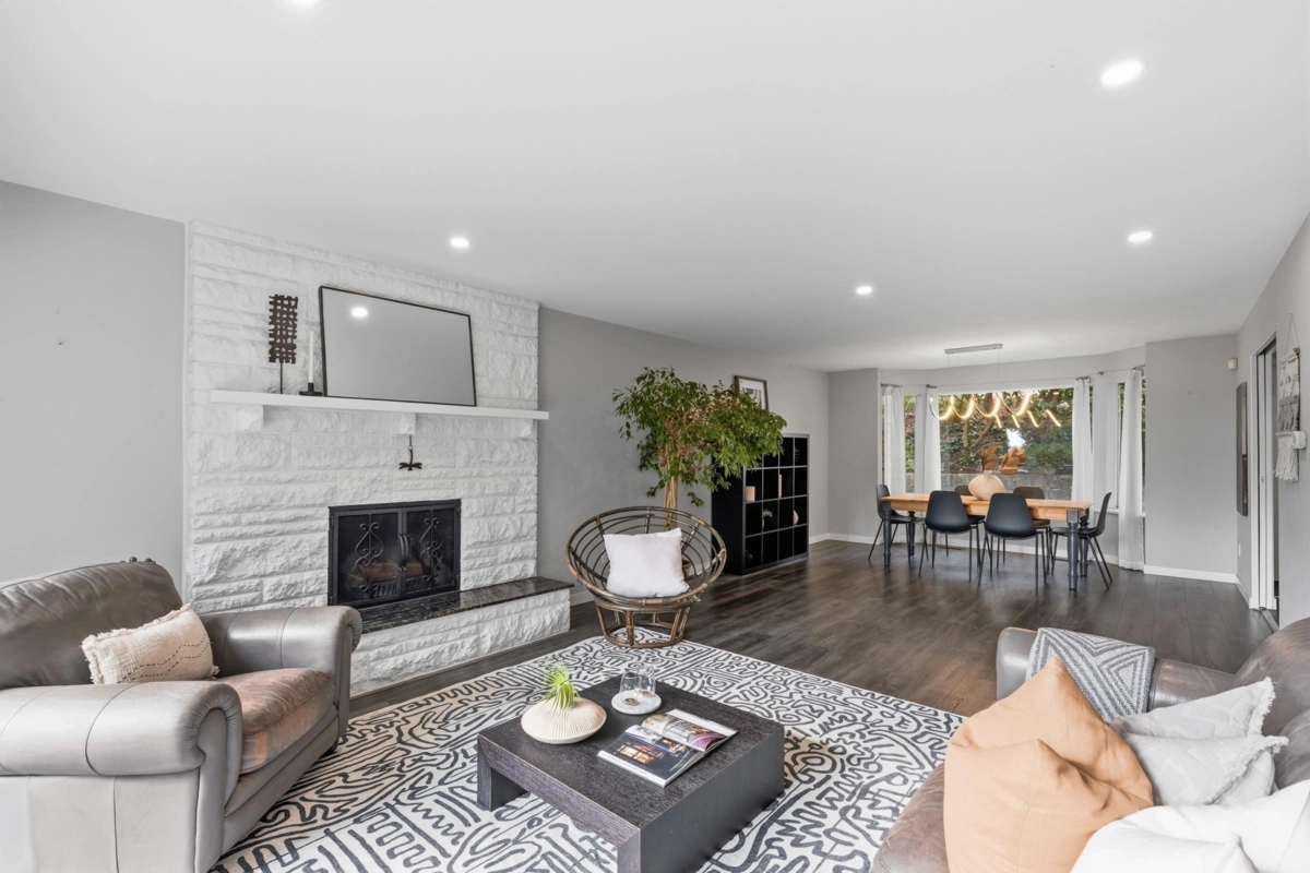 Dining Area Photo of 363 Dartmoor Drive, Coquitlam, BC