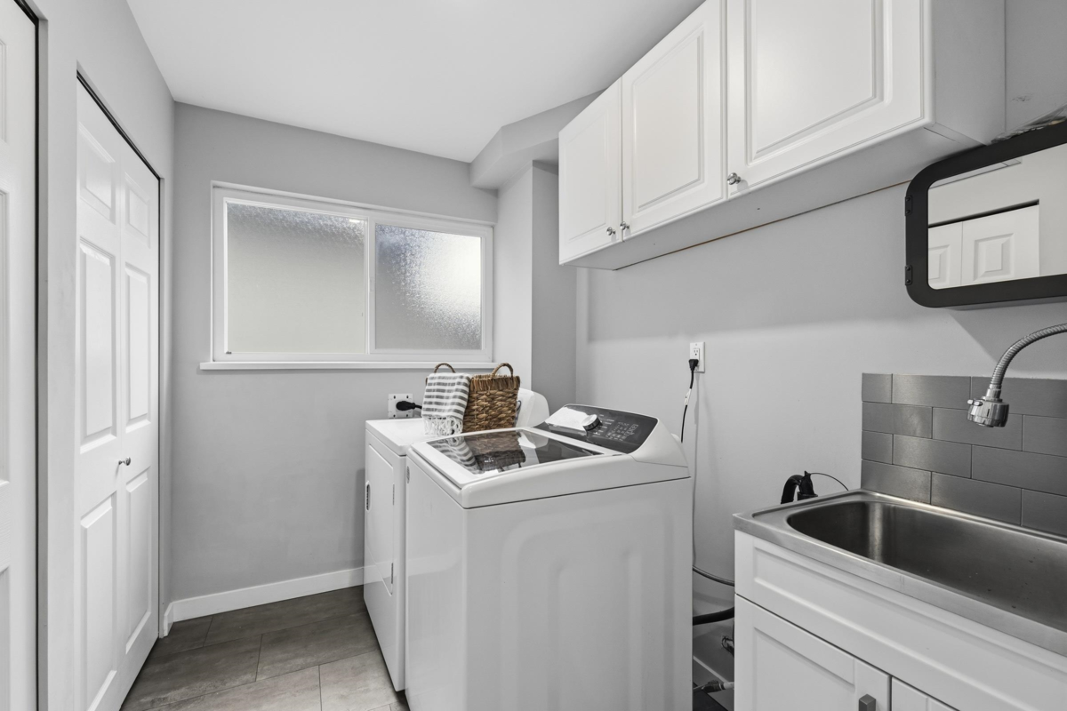 Mudroom Photo of 363 Dartmoor Drive, Coquitlam, BC