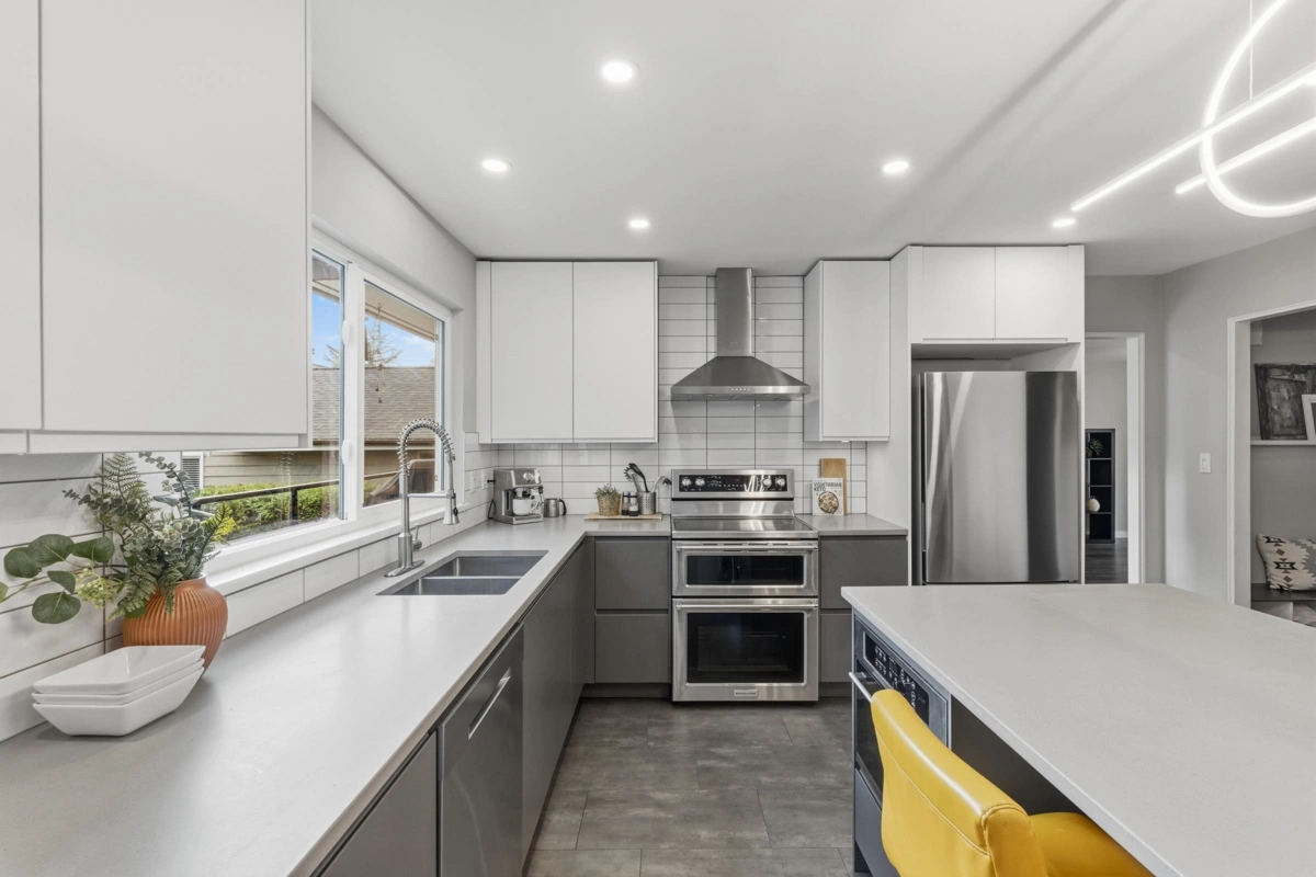 Primary Bedroom Photo of 363 Dartmoor Drive, Coquitlam, BC