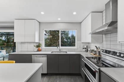 Breakfast Nook Photo of 363 Dartmoor Drive, Coquitlam, BC