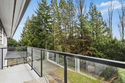 Powder Room Photo of 363 Dartmoor Drive, Coquitlam, BC