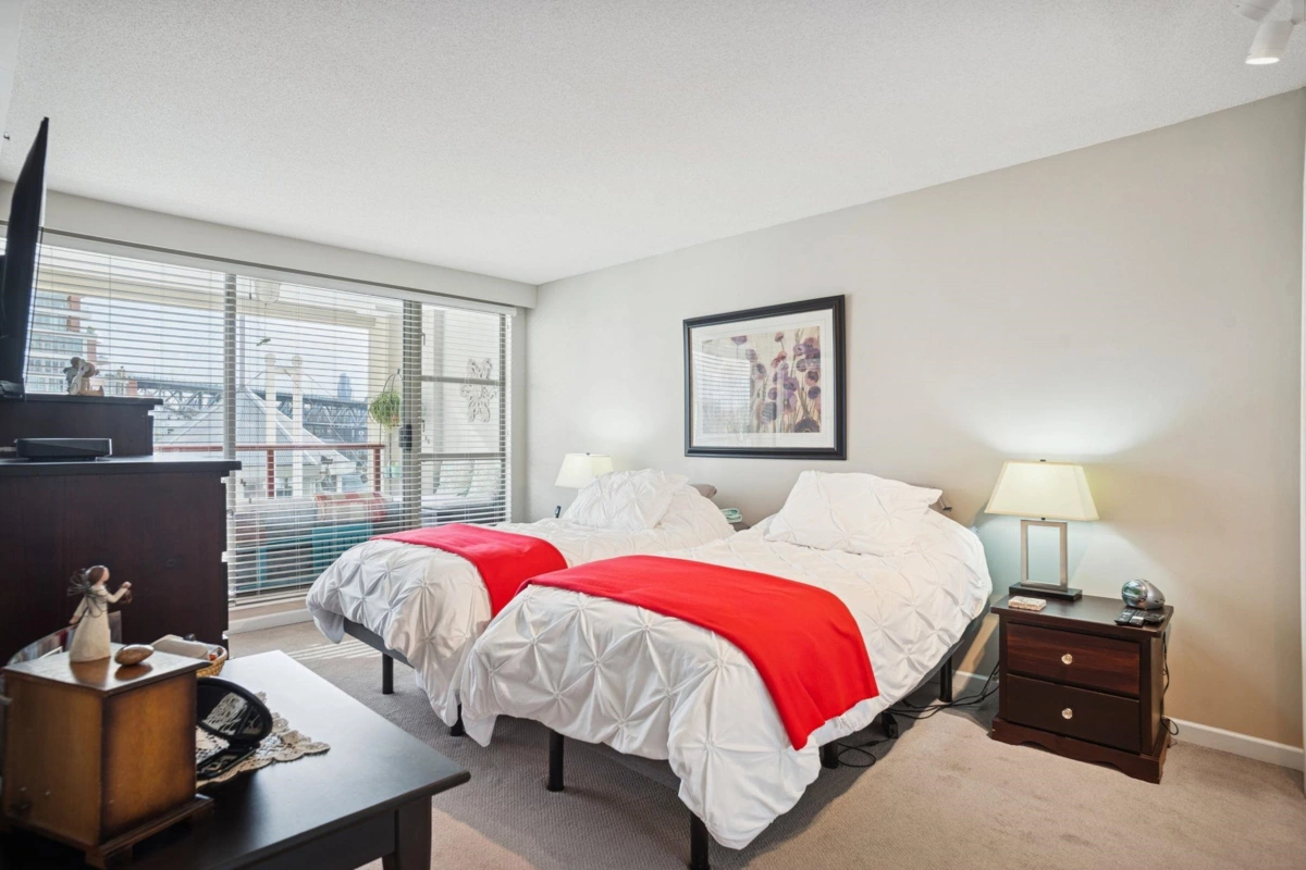 Loft / Bonus Room Photo of 203 1008 Beach Avenue, Vancouver, BC