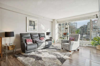 203 1008 Beach Avenue, Vancouver, BC