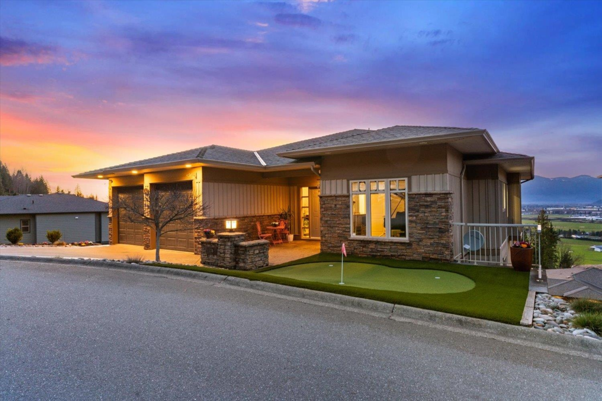 Backyard Photo of 125 51075 Falls Court, Chilliwack, BC