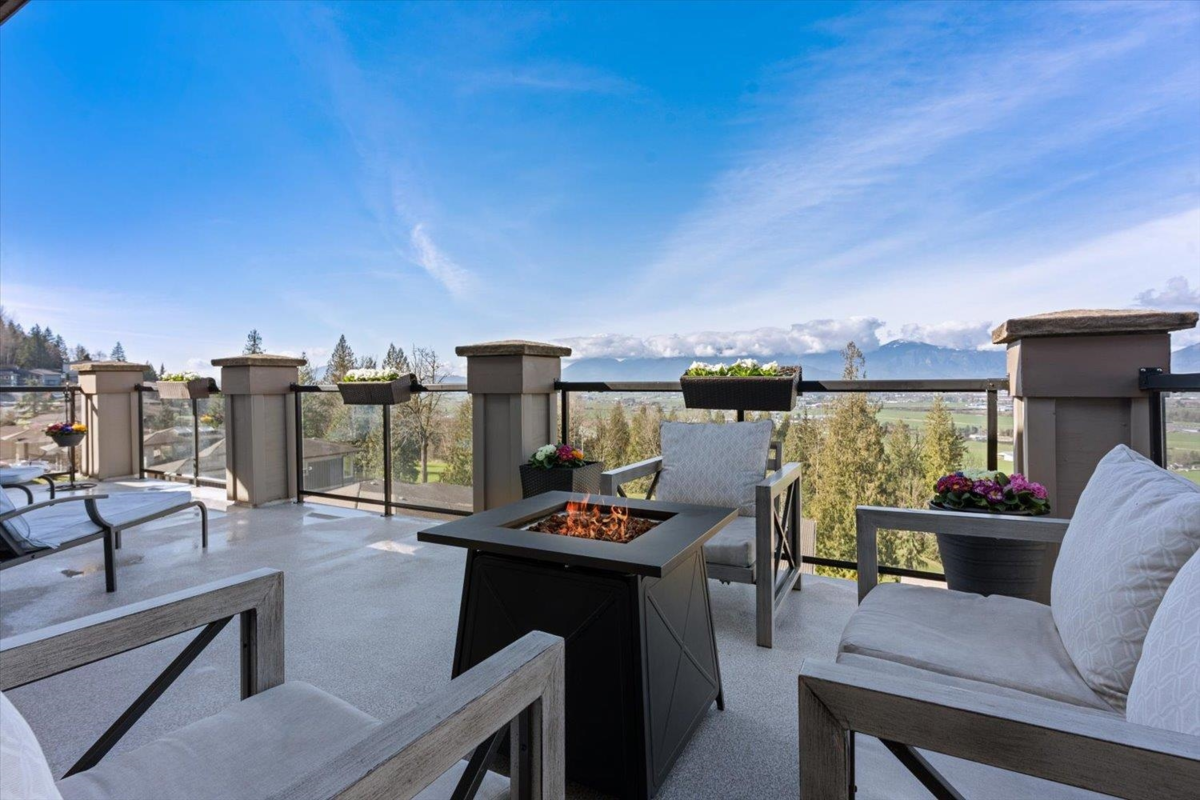 Powder Room Photo of 125 51075 Falls Court, Chilliwack, BC