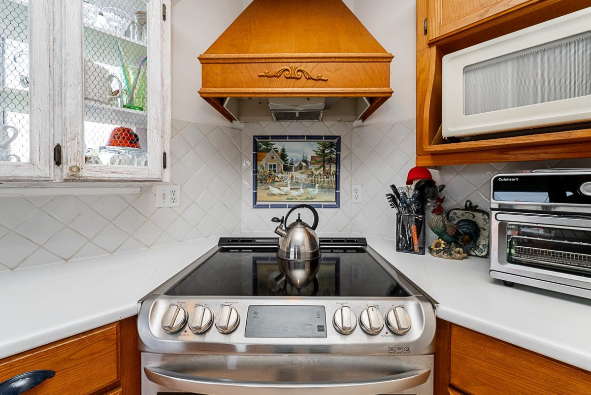 Bedroom 2 Photo of 7652 Sapphire Drive, Chilliwack, BC