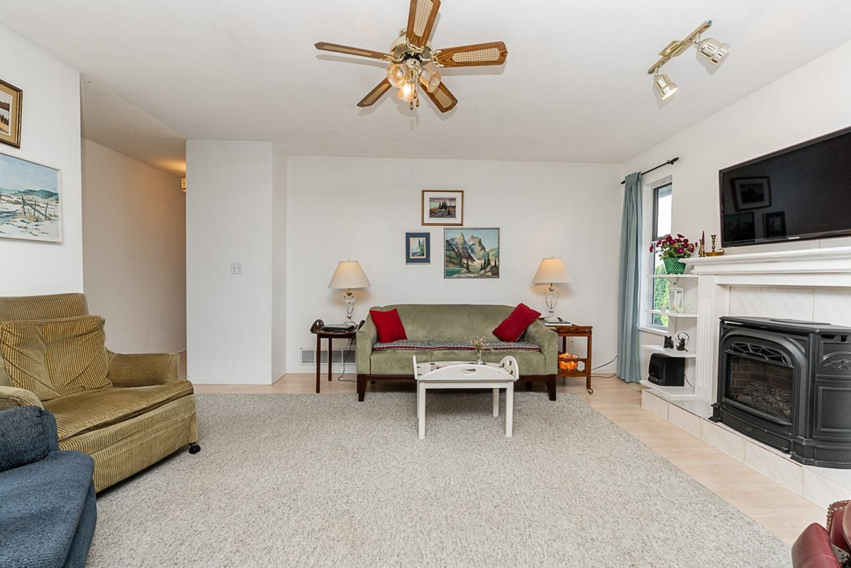 Primary Bedroom Photo of 7652 Sapphire Drive, Chilliwack, BC