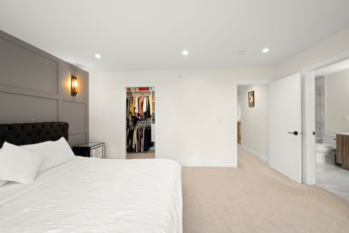 Basement Recreation Room Photo of 11042 240 Street, Maple Ridge, BC