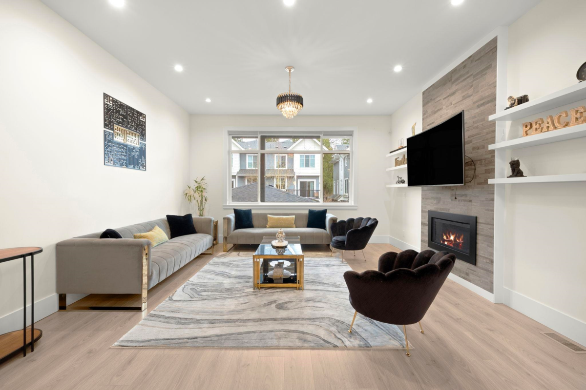 Dining Area Photo of 11042 240 Street, Maple Ridge, BC