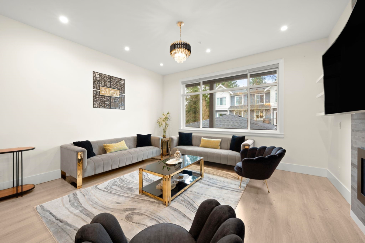 Family Room Photo of 11042 240 Street, Maple Ridge, BC