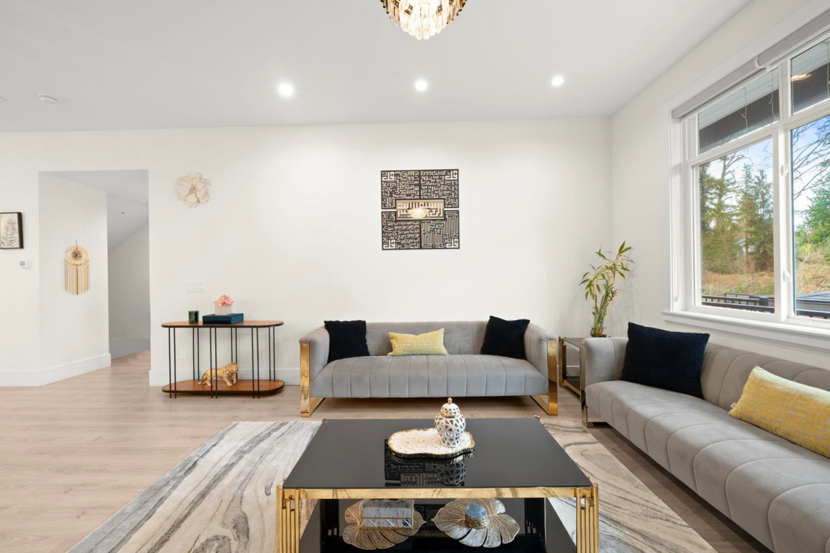 Kitchen Photo of 11042 240 Street, Maple Ridge, BC