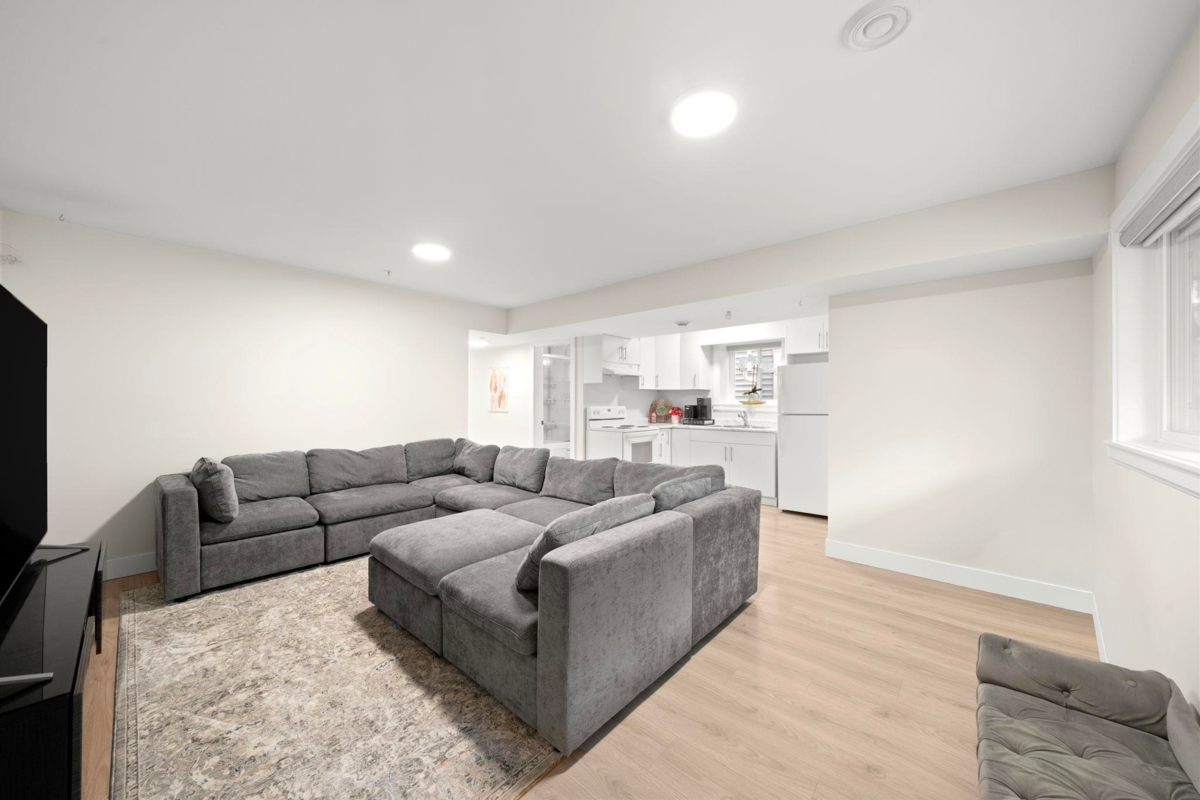 Outdoor Deck Photo of 11042 240 Street, Maple Ridge, BC