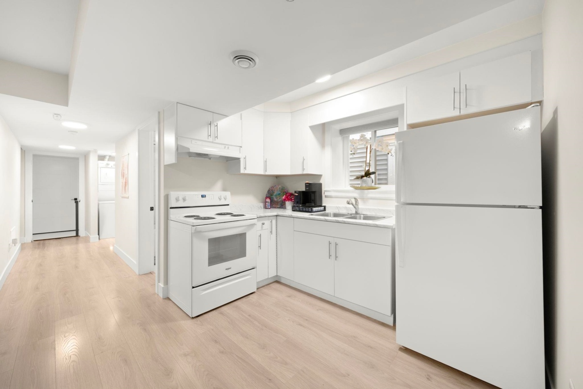 Outdoor Patio Photo of 11042 240 Street, Maple Ridge, BC