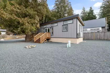 H113 Strawberry Lane, Sunshine Valley, BC, Sunshine Valley — 2 bed single family residence for sale