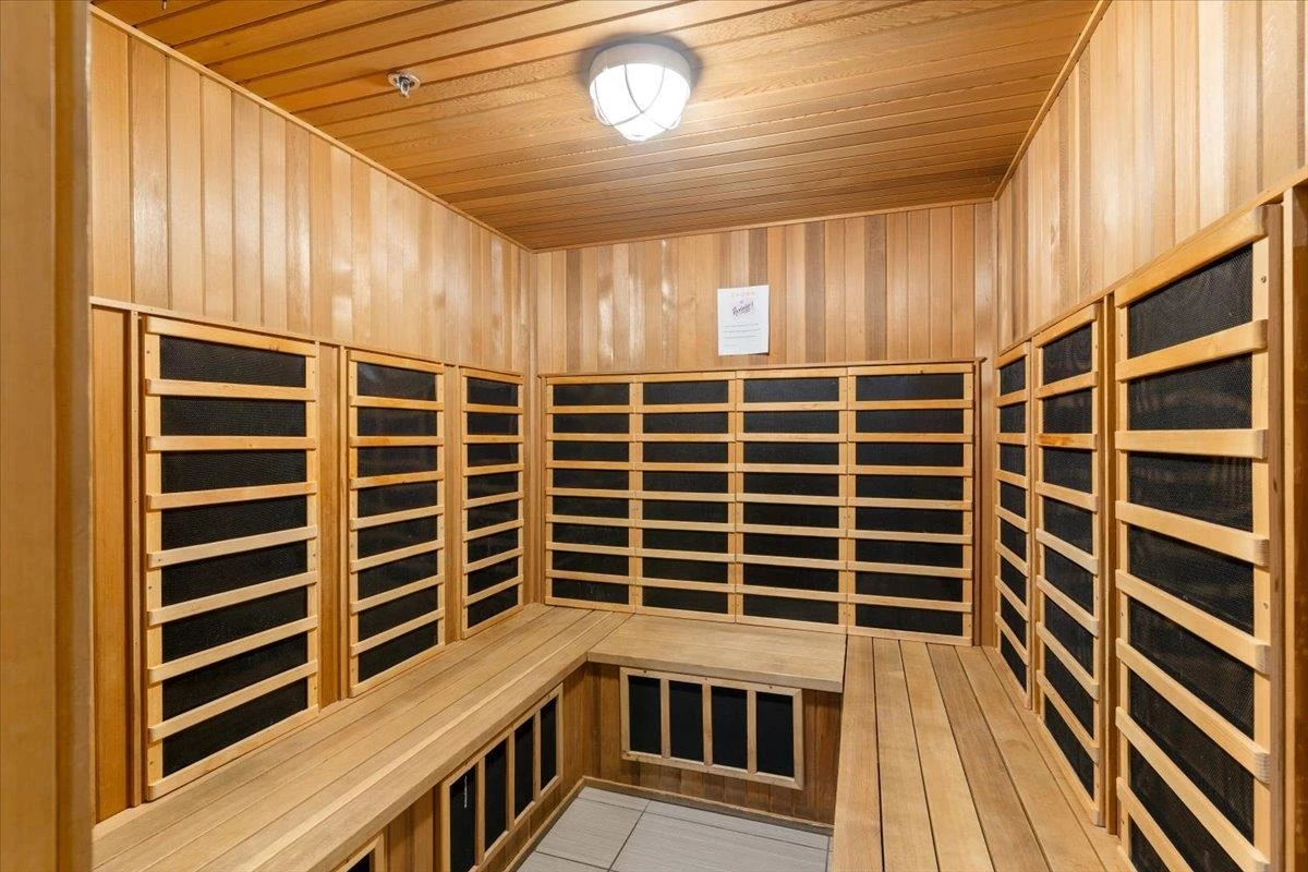 Entry Foyer Photo of 112 7478 Byrnepark Walk, Burnaby, BC