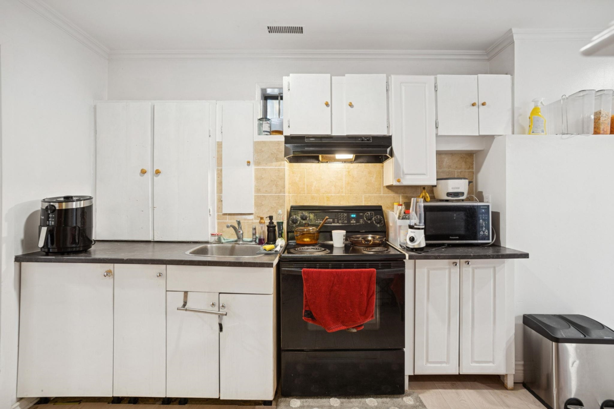 Backyard Photo of 7730 Stanley Street, Burnaby, BC