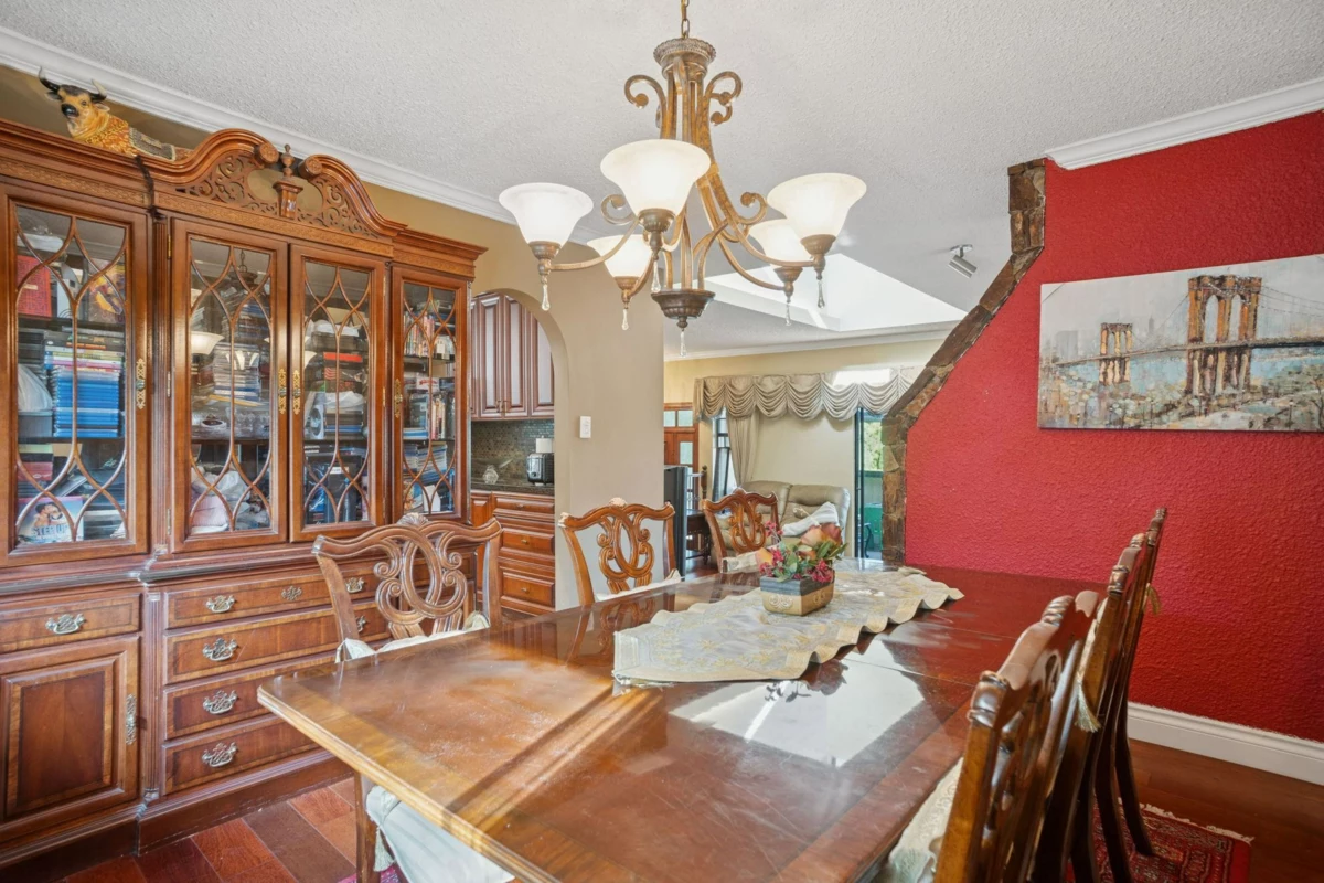 Breakfast Nook Photo of 7730 Stanley Street, Burnaby, BC