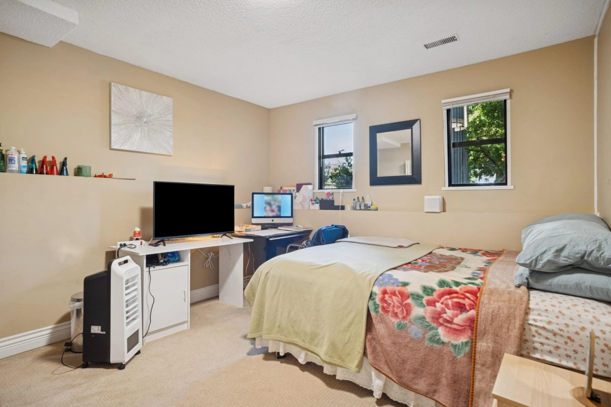 Mudroom Photo of 7730 Stanley Street, Burnaby, BC