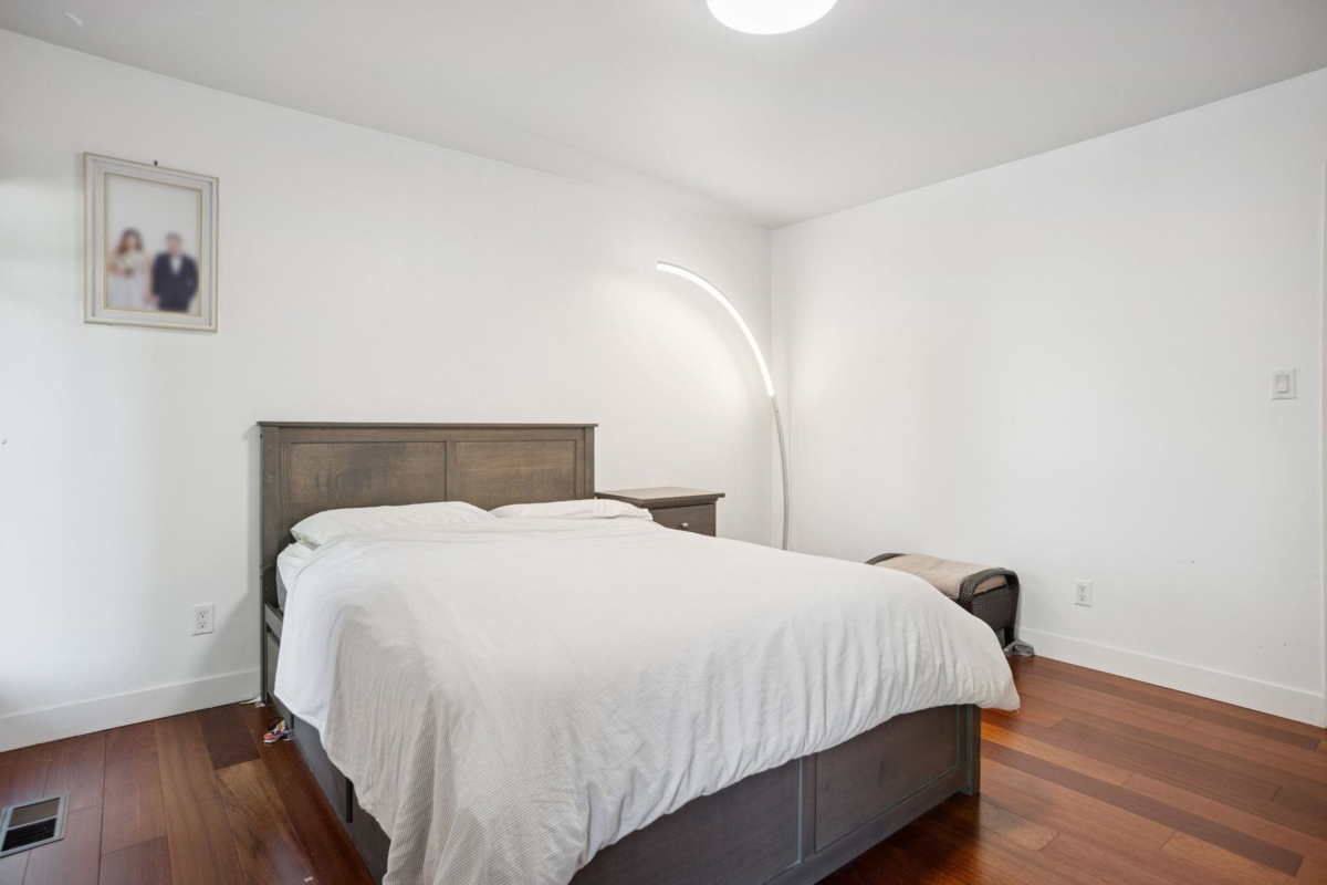 Office / Den Photo of 7730 Stanley Street, Burnaby, BC