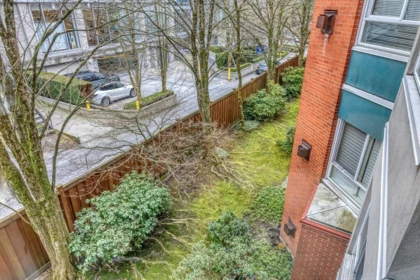 Office / Den Photo of 311 128 W 8th Street, North Vancouver, BC