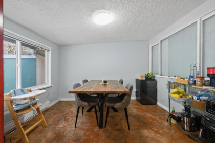 Breakfast Nook Photo of 12337 98 Avenue, Surrey, BC