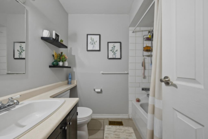 Walk-In Closet Photo of 12337 98 Avenue, Surrey, BC