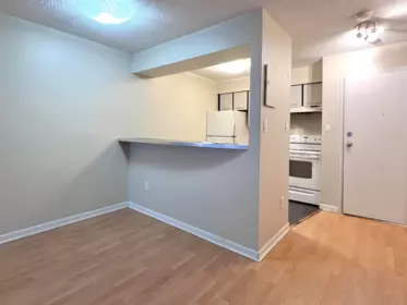 208 1955 Woodway Place, Burnaby, BC, Burnaby — Apartment/Condo for sale