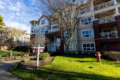 Garden / Landscaping Photo of 118 8068 120a Street, Surrey, BC