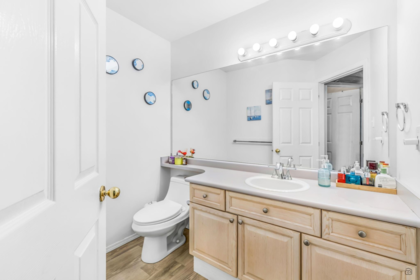 Primary Bedroom Photo of 144 3080 Townline Road Road, Abbotsford, BC