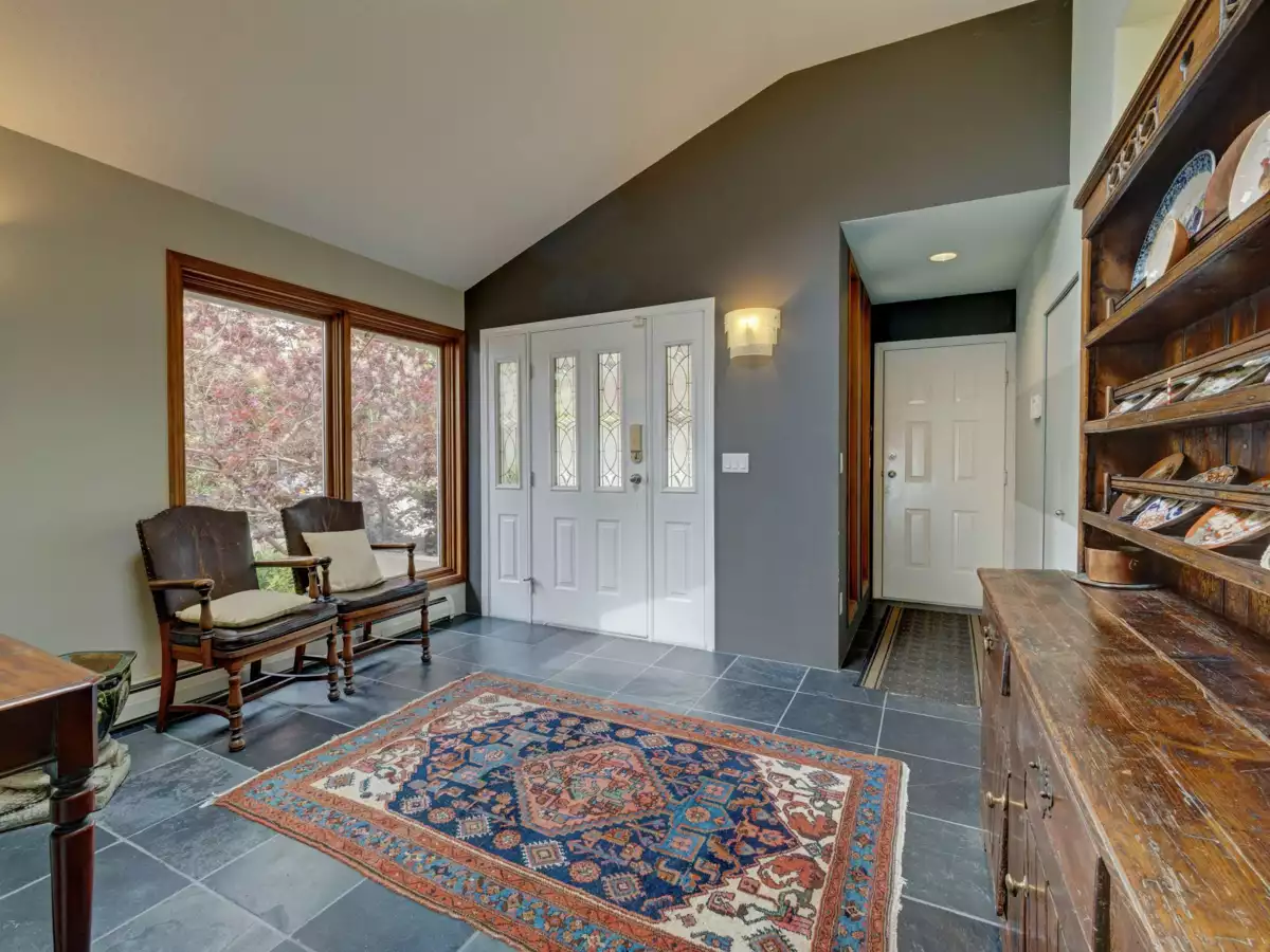 Dining Area Photo of 5951 Sunshine Coast Highway, Sechelt, BC