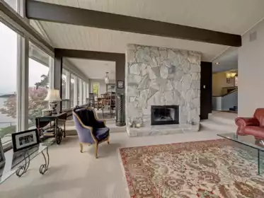 Kitchen Island Photo of 5951 Sunshine Coast Highway, Sechelt, BC