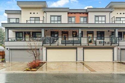 35 45500 Campus Drive, Chilliwack, BC, Chilliwack — Townhouse for sale