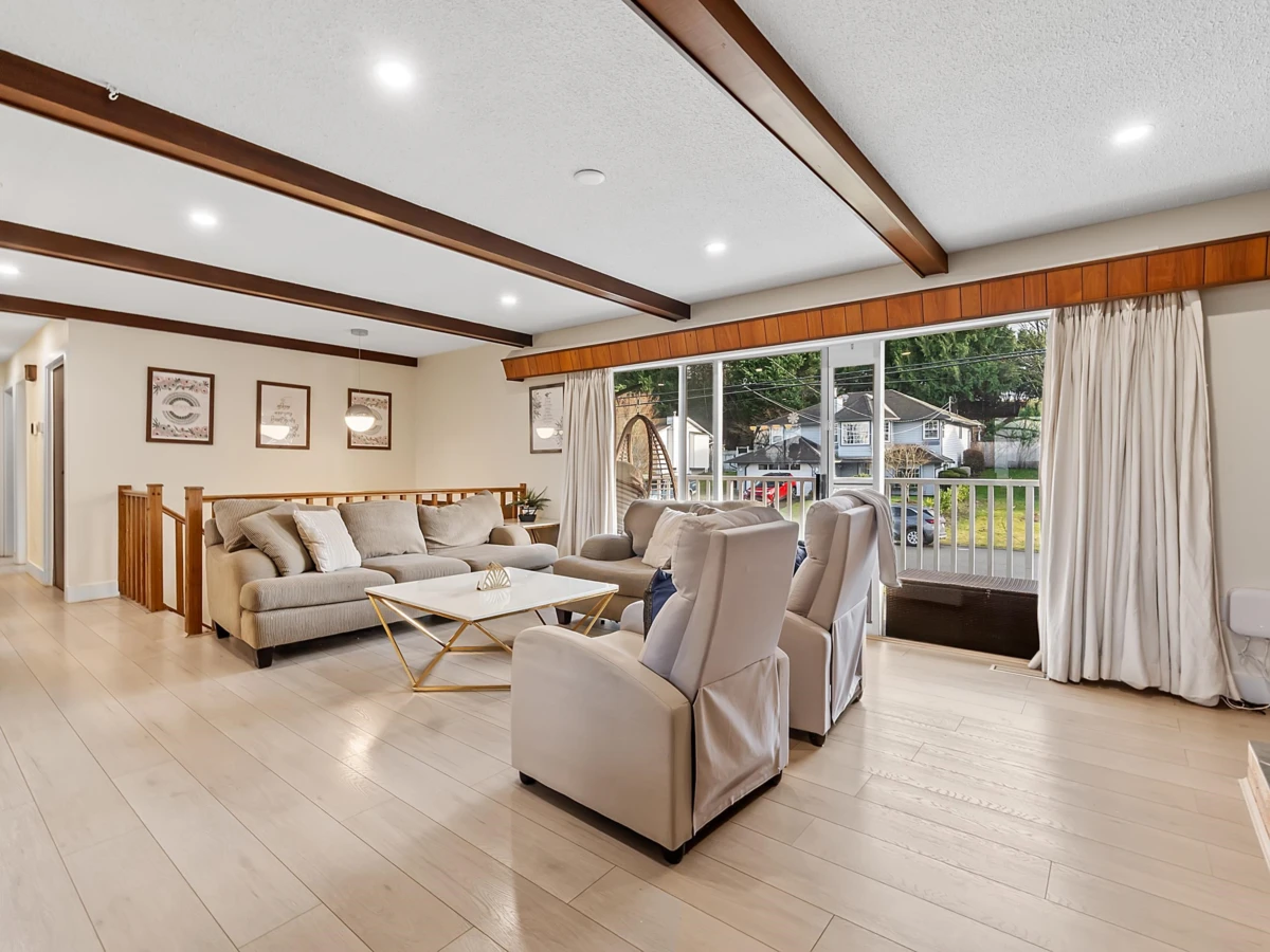 Family Room Photo of 34889 High Drive, Abbotsford, BC