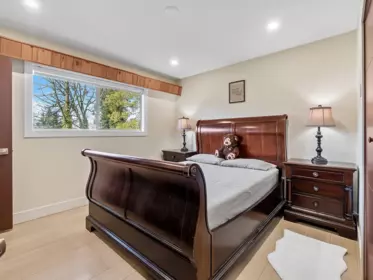 Guest Bathroom Photo of 34889 High Drive, Abbotsford, BC