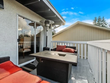 Hot Tub / Spa Photo of 34889 High Drive, Abbotsford, BC