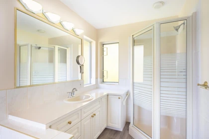 Hot Tub / Spa Photo of 9219 Regal Road, Halfmoon Bay, BC
