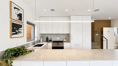 Kitchen Photo of 1 2915 E 5th Avenue, Vancouver, BC