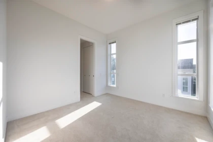 Office / Den Photo of 405 13933 105 Boulevard, Surrey, BC