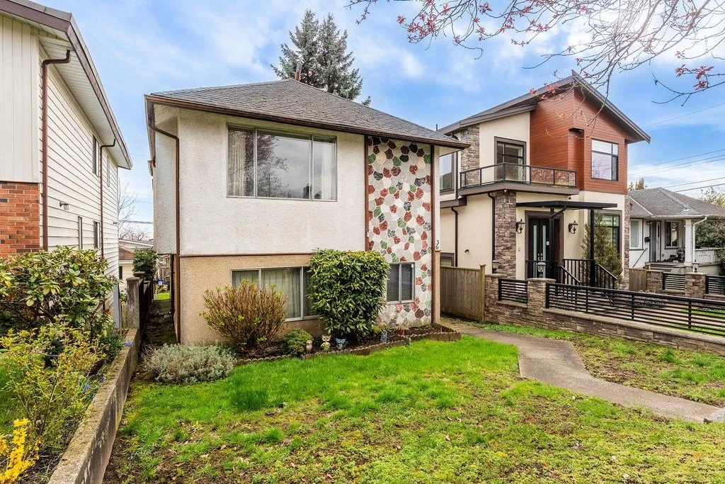Family Room Photo of 36 E 60th Avenue, Vancouver, BC