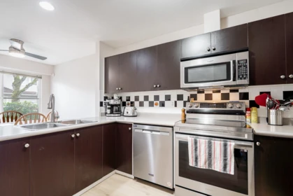 Kitchen Island Photo of 24 11870 232 Street, Maple Ridge, BC