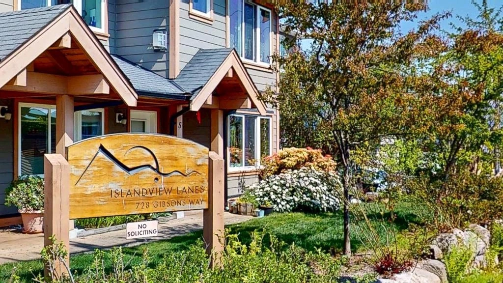 Exterior Rear Photo of 1 728 Gibsons Way, Gibsons, BC