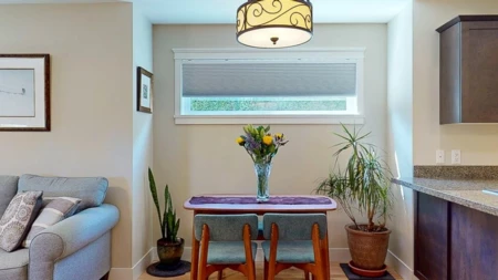 Breakfast Nook Photo of 1 728 Gibsons Way, Gibsons, BC