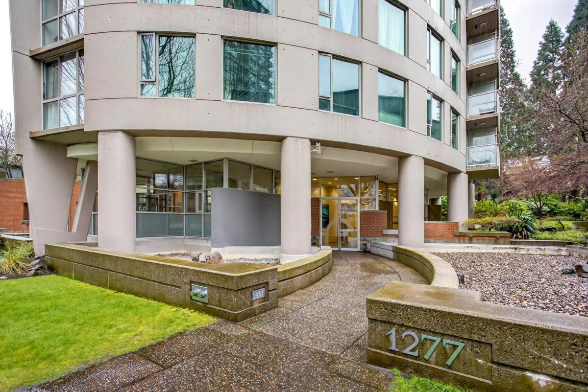 Exterior Rear Photo of 1904 1277 Nelson Street, Vancouver, BC