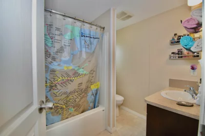Guest Bathroom Photo of 114 1413 Sunshine Coast Highway, Gibsons, BC