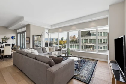 603 181 Athletes Way, Vancouver, BC, Vancouver — Apartment/Condo for sale