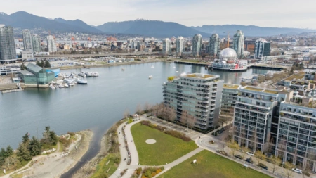 Outdoor Patio Photo of 603 181 Athletes Way, Vancouver, BC