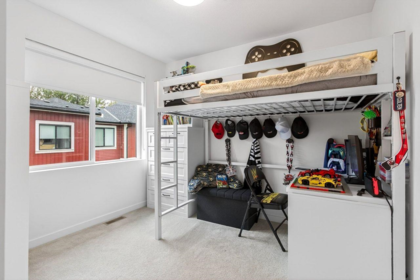 Hallway Photo of 115 24951 112 Avenue, Maple Ridge, BC