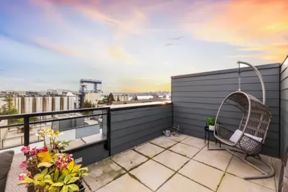 Outdoor Deck Photo of 444 545 E 2nd Street, North Vancouver, BC