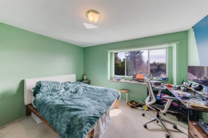 Mudroom Photo of 5592 Elizabeth Street, Vancouver, BC